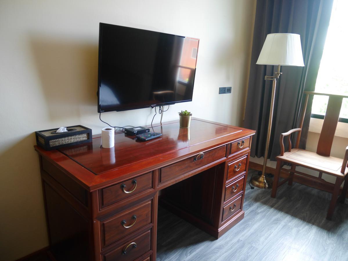 Yadana Chiangmai Hotel Chiang Mai Bagian luar foto