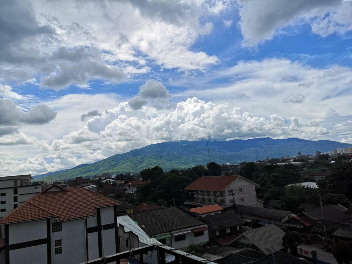 Yadana Chiangmai Hotel Chiang Mai Bagian luar foto